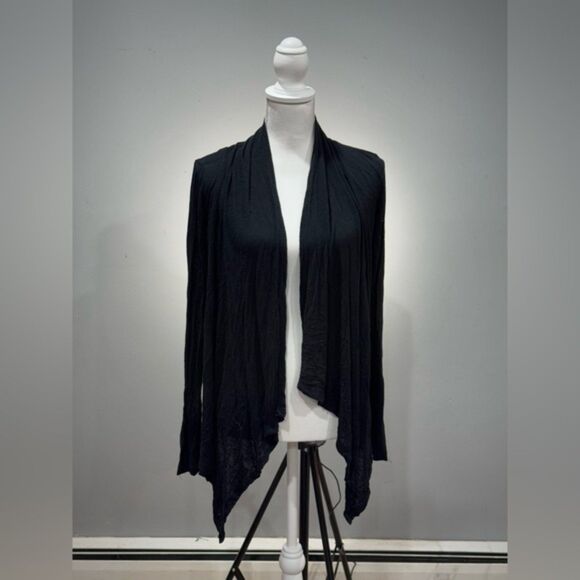 CLEARANCE! Black Forever 21 Open Front L/S Top VGUC - Picture 1 of 4